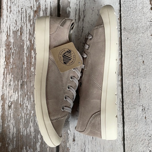 Palladium Women's Wander Lace Suede Sneaker - Picture 5 of 13